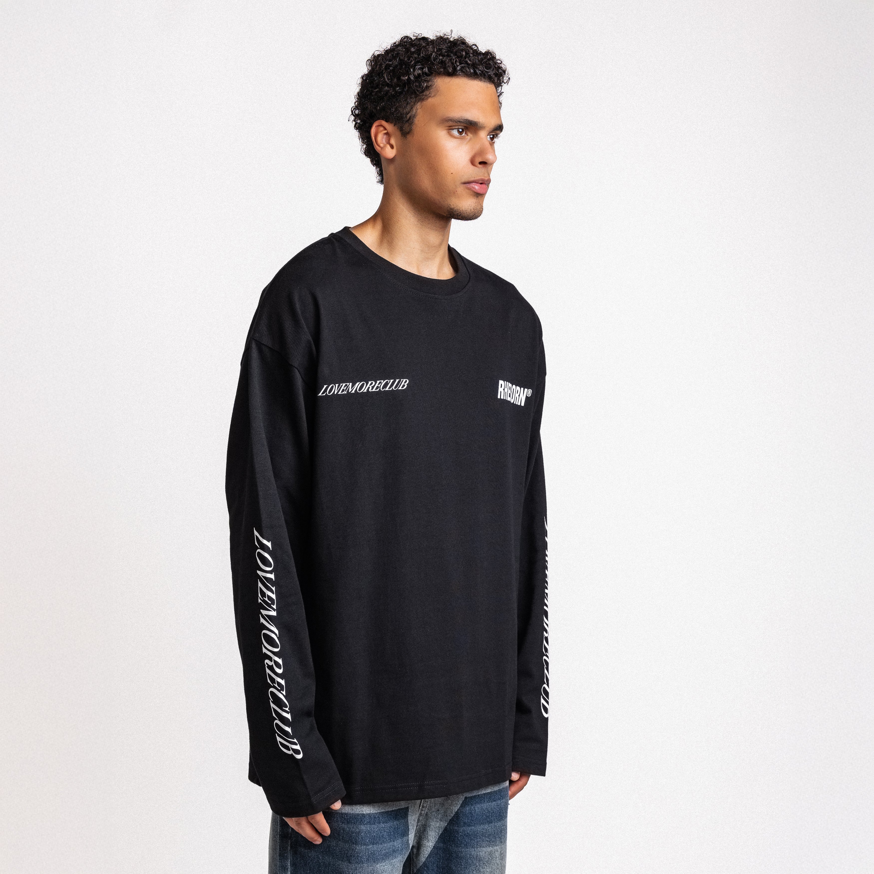 Love More Club Longsleeve Black