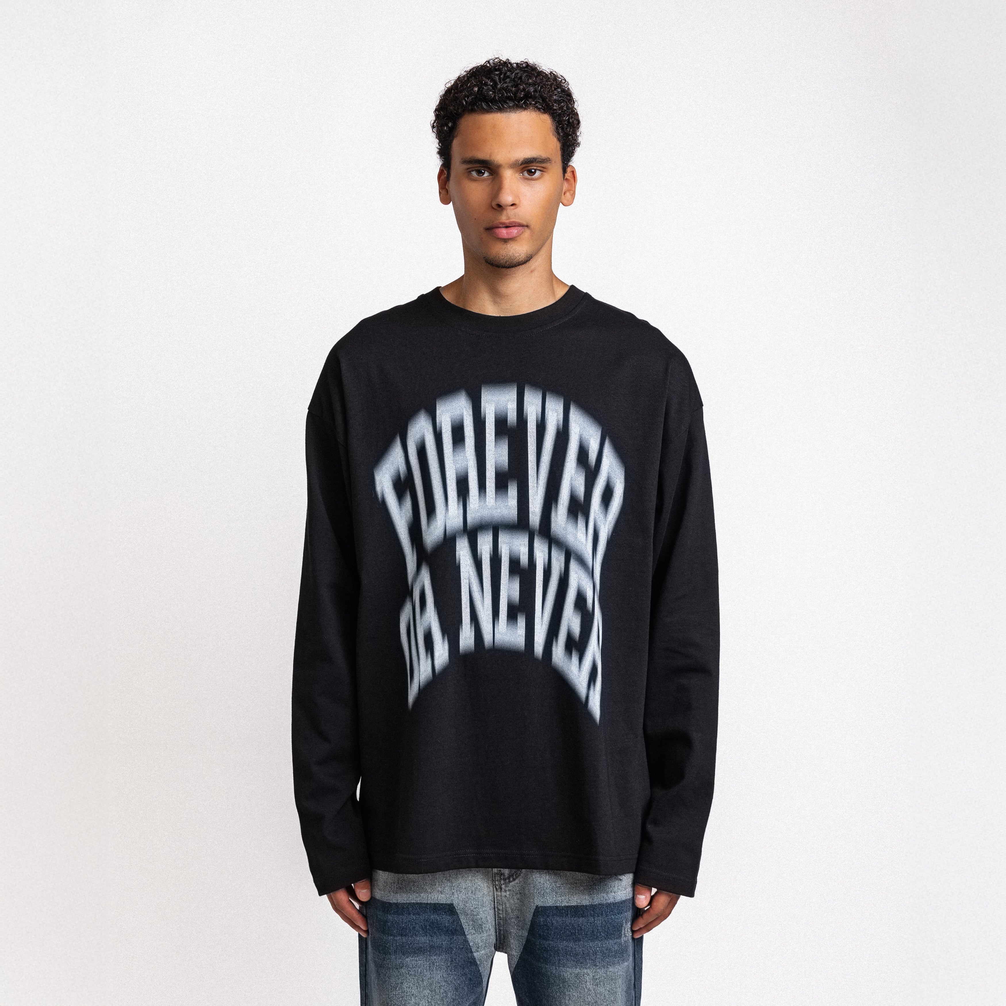 Forever or Never Longsleeve Black-White